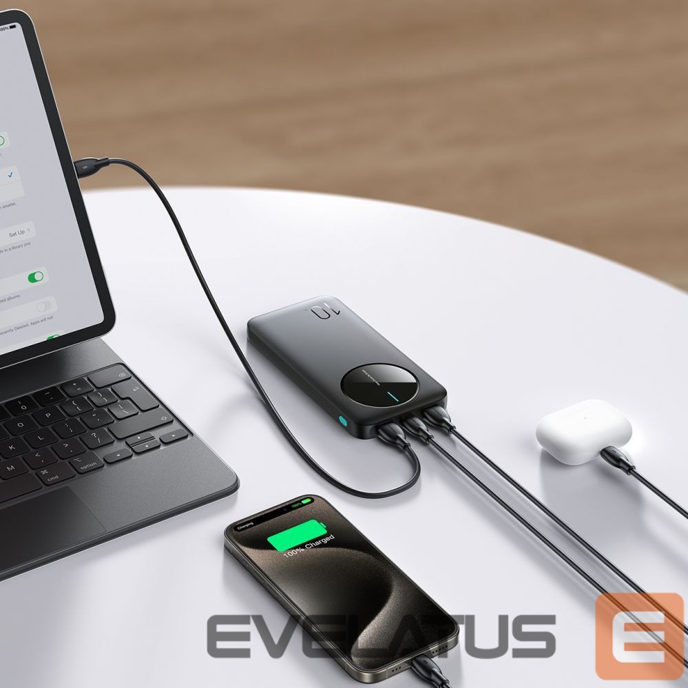Внешний аккумулятор Joyroom Powerbank Joyroom JR-PBF12 10000mAh 2.4A 2x USB-A 1x USB-C - black