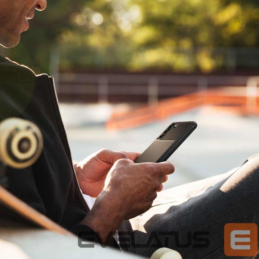 Чехол на заднюю панель Spigen Spigen Rugged Armor Case for Samsung Galaxy S21 FE - Matte Black