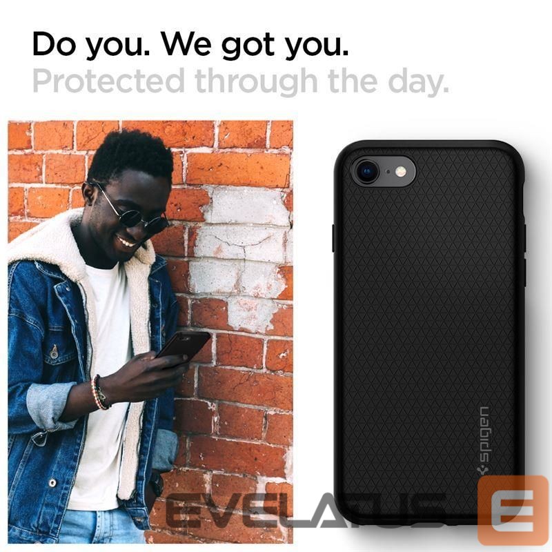 Чехол на заднюю панель Spigen Black